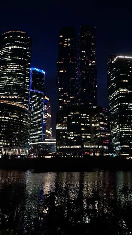 Москва сити ночь скачать фон 1080 x 1920