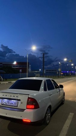 Белая лада приора