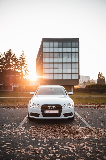 Audi a белый k