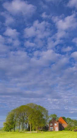 Пейзаж дом скачать фон 2160 x 3840