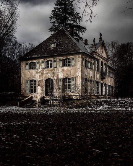 Creepy house