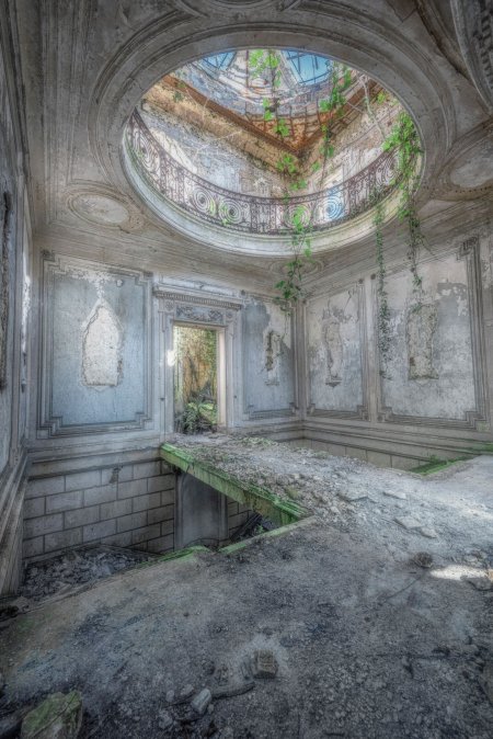 Abandoned castle
