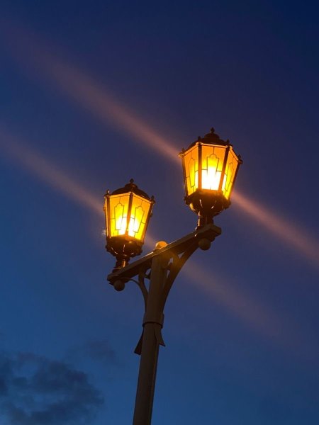 Street lamp