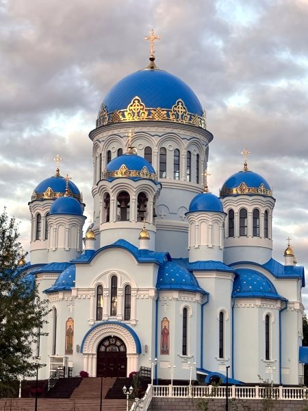 Свято-троицкий храм сургут