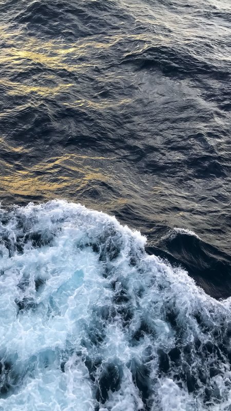 Ocean wave