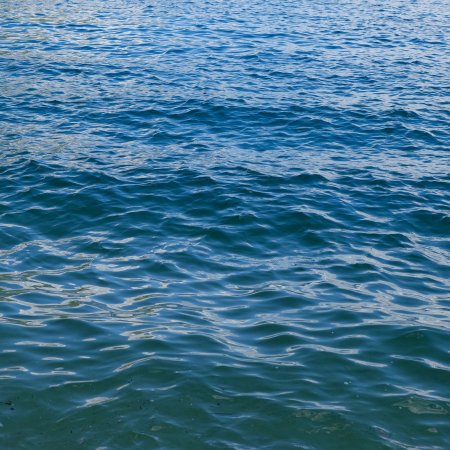 Море вода
