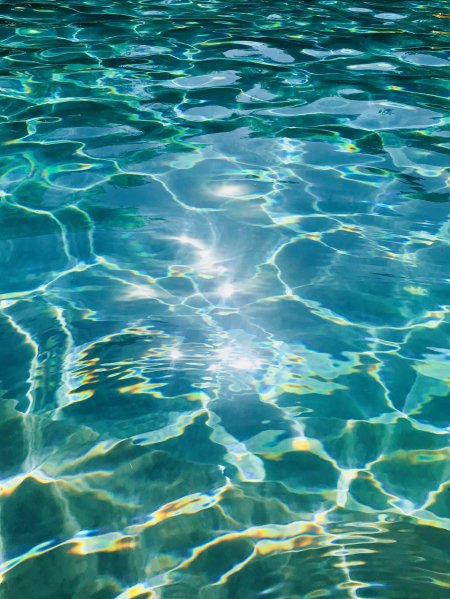 Вода красивая