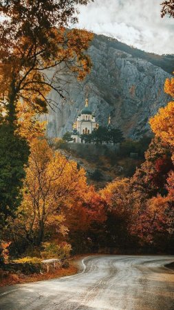 Форосская церковь осень скачать фон 1080 x 1920