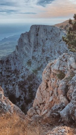 Гора в крыму ай петри скачать фон 720 x 1280