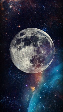 Космическая Луна