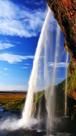 Водопад seljalandsfoss