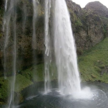 Водопад Каскады