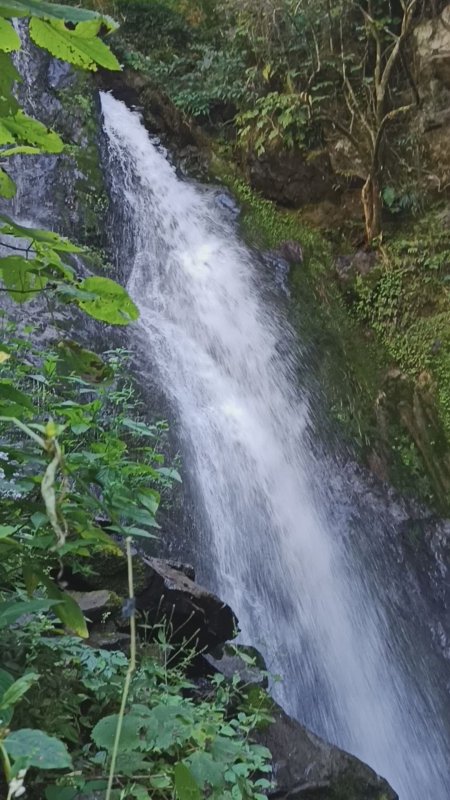 Природный водопад