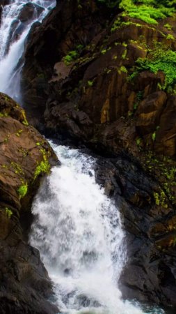 Водопад в индии
