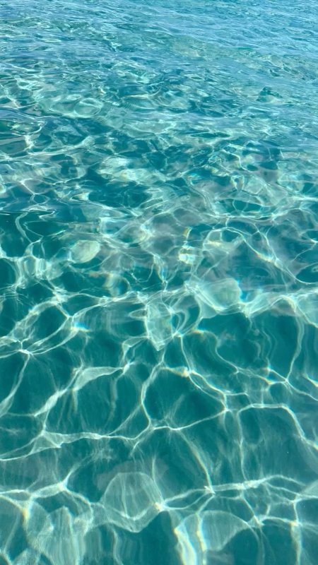 Кристально чистая вода