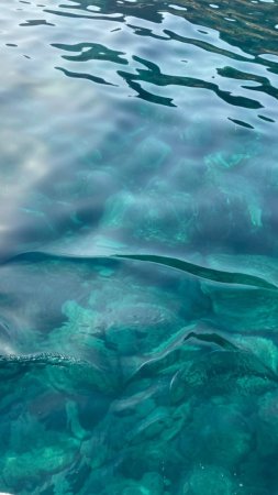 Прозрачное море