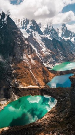 Beautiful landscape скачать фон 1080 x 1920