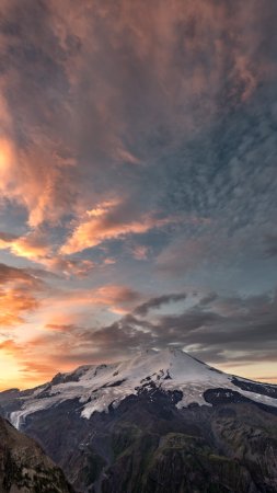 Эльбрус на закате скачать фон 1424 x 2532