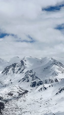Mountain peak скачать фон 1424 x 2532