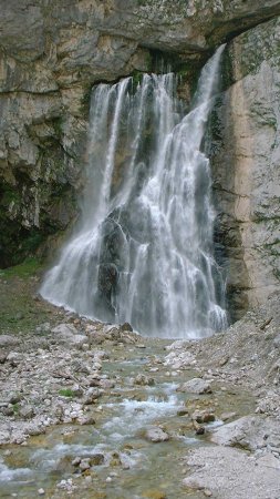 Гекский водопад в абхазии