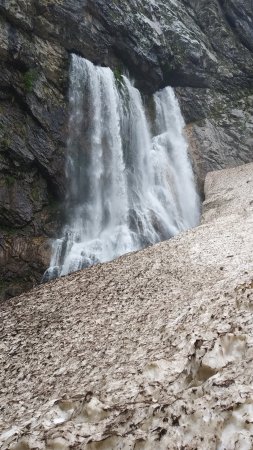 Молочный водопад абхазия