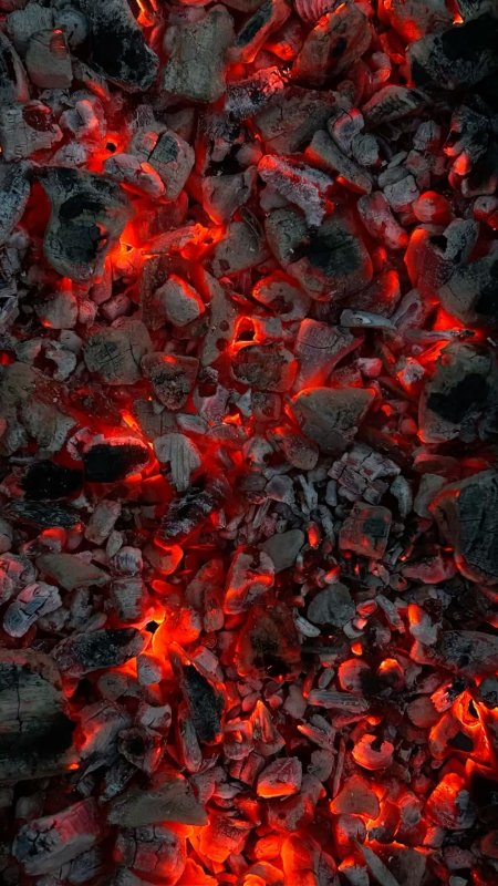 Burning coal скачать фон 1080 x 1920