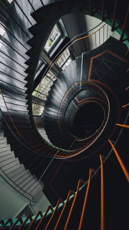 The spiral staircase скачать фон 2160 x 3840