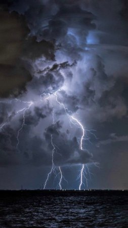 Торнадо гром молния скачать фон 1080 x 1920