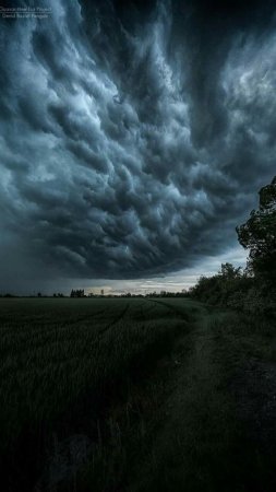 Dark cloud скачать фон 720 x 1280