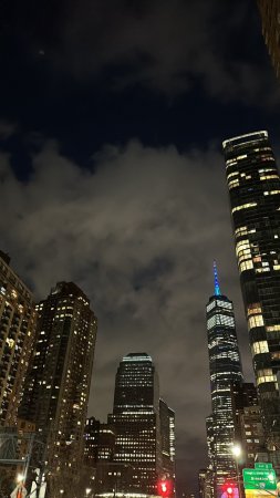 New york at night скачать фон 1424 x 2532