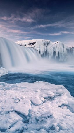 Исландия водопад зимой