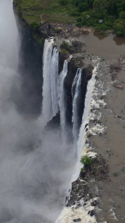Водопад в африке