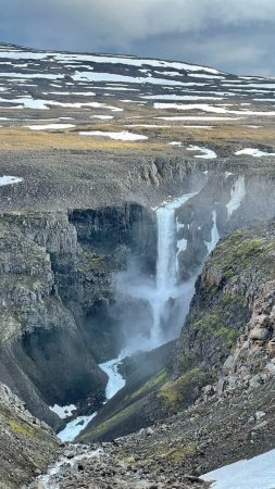 Тальниковый водопад красноярский край скачать фон 720 x 1280