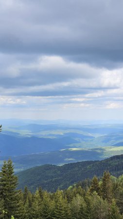 Пейзаж горный скачать фон 2160 x 3840
