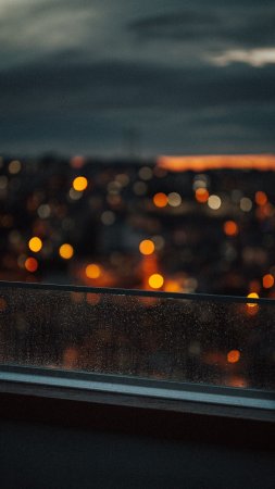 Дождь в окне