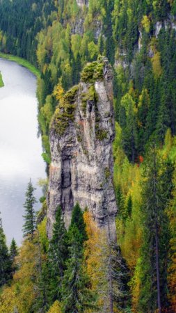 Усьвинские столбы пермский край скачать фон 1080 x 1920