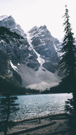 Озеро морейн скачать фон 1080 x 1920
