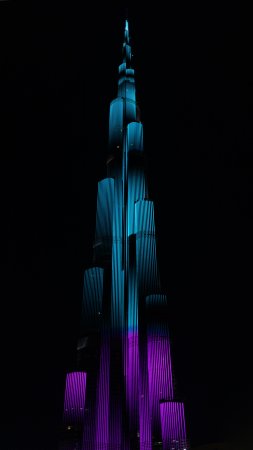 Бурдж халифа фонтаны скачать фон 2160 x 3840