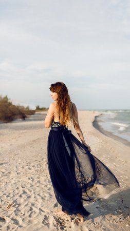 Фотосессия на море в платье