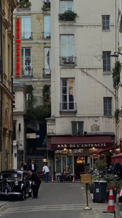 Rue saint martin paris скачать фон 720 x 1280