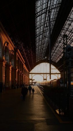 Вокзал келети в будапеште скачать фон 720 x 1280