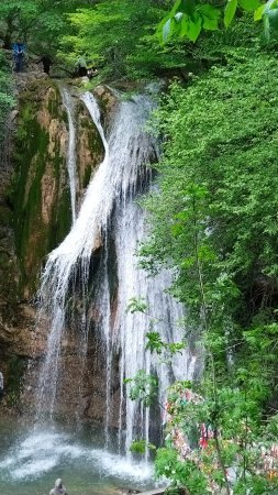 Водопад джур