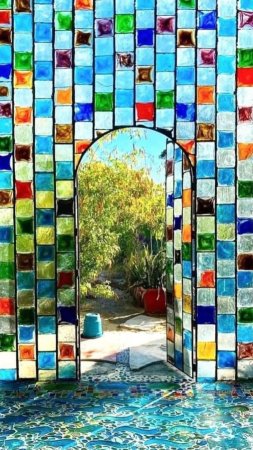 Stained glass garden скачать фон 1080 x 1920