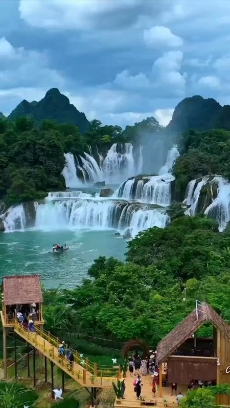 Ban gioc waterfall