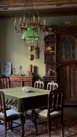 Старинный интерьер скачать фон 720 x 1280