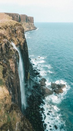 Водопад красивый
