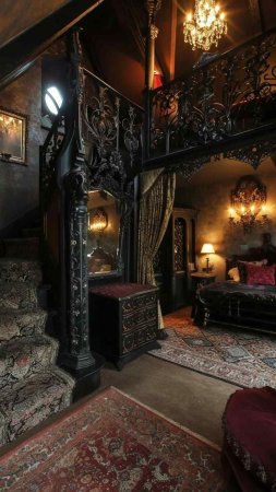Спальня в готическом стиле скачать фон 1080 x 1920