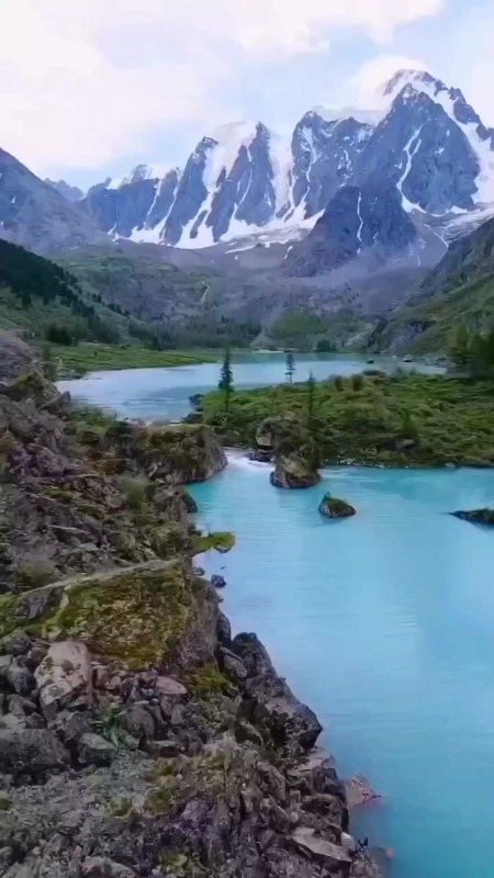 Шавлинские озёра скачать фон 1080 x 1920