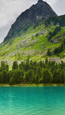 Горы озеро скачать фон 2160 x 3840