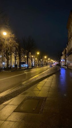 Красивая улица ночью